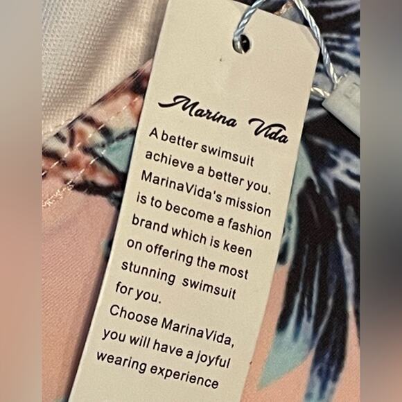 Marina Vida Pineapple Print Halter One-piece swimsuit XL New - Picture 3 of 8